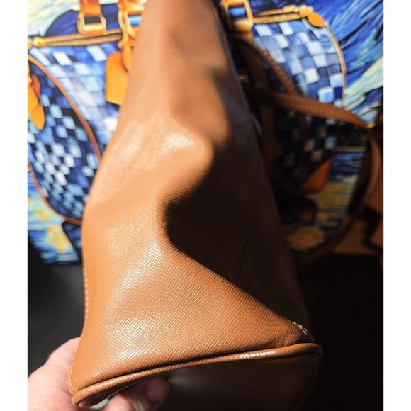 Coach Cross Grain Leather Shoulder Bag - EUC - Picture 6 of 11